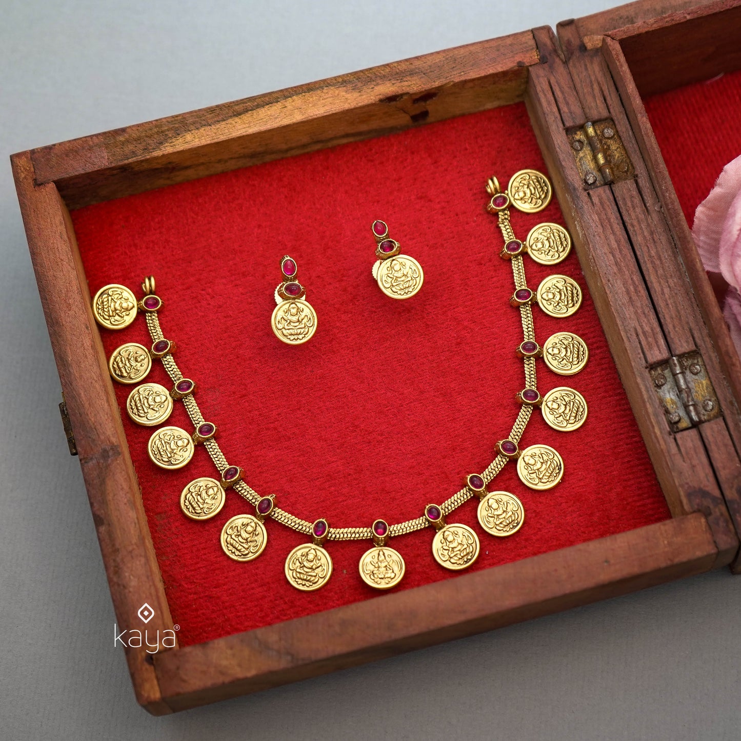 NV101234 - Antique Necklace Lakshmi Coin with Earring Set(color option)