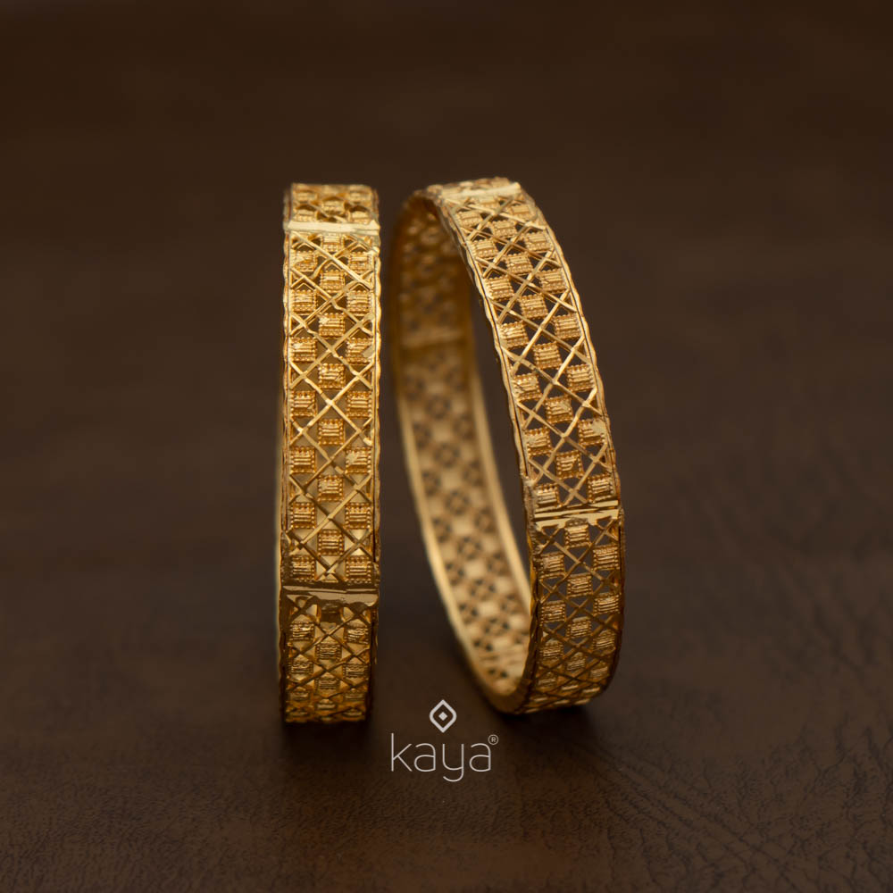 KF101444 - Gold Plated Bangle (pair)