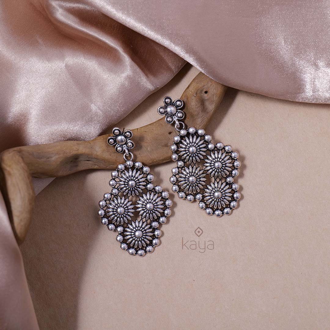 Silver Oxidised Floral  Earrings - PT100815