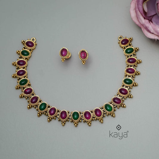 NV101284 - Antique Choker with Earrings