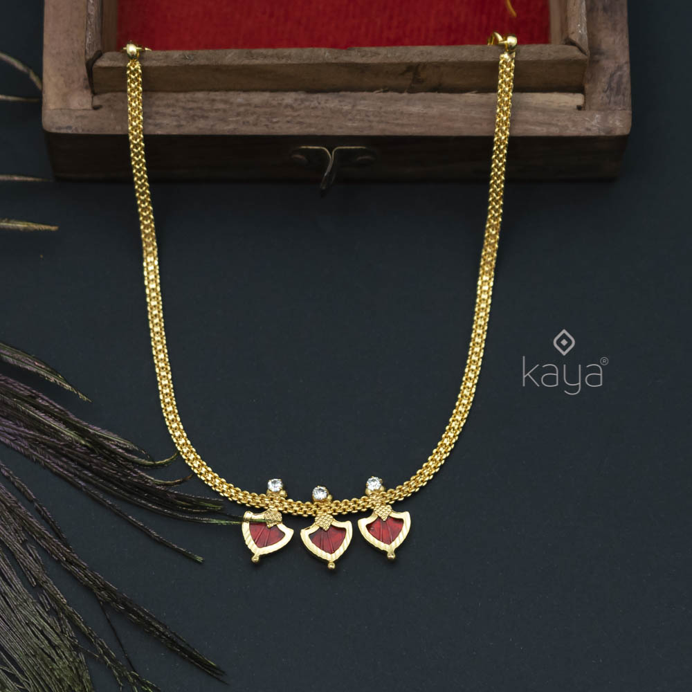 KY101151 - Simple Three Petals Palakka Necklace