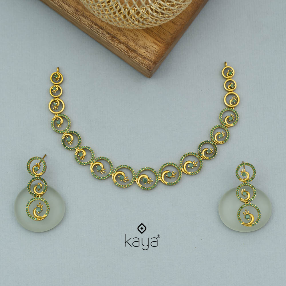SC101320 - AD Choker/Necklace with matching Earrings
