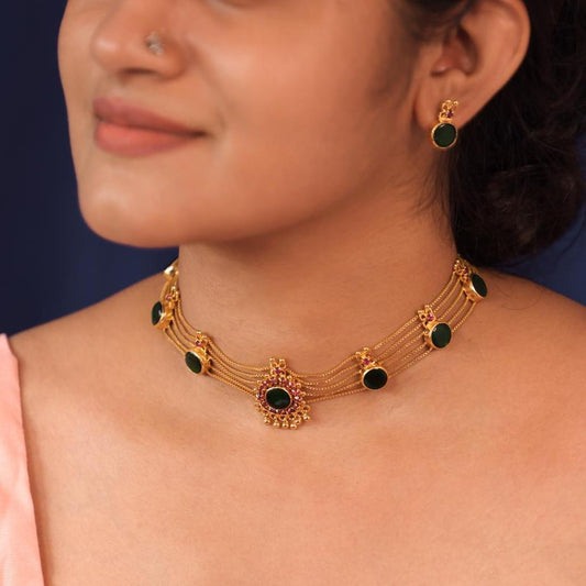 KO101505 - Gold Tone Palakka Necklace Earring Set
