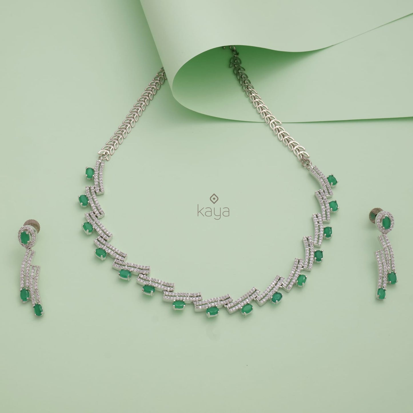 AD Necklace Set with matching Earrings OT100115