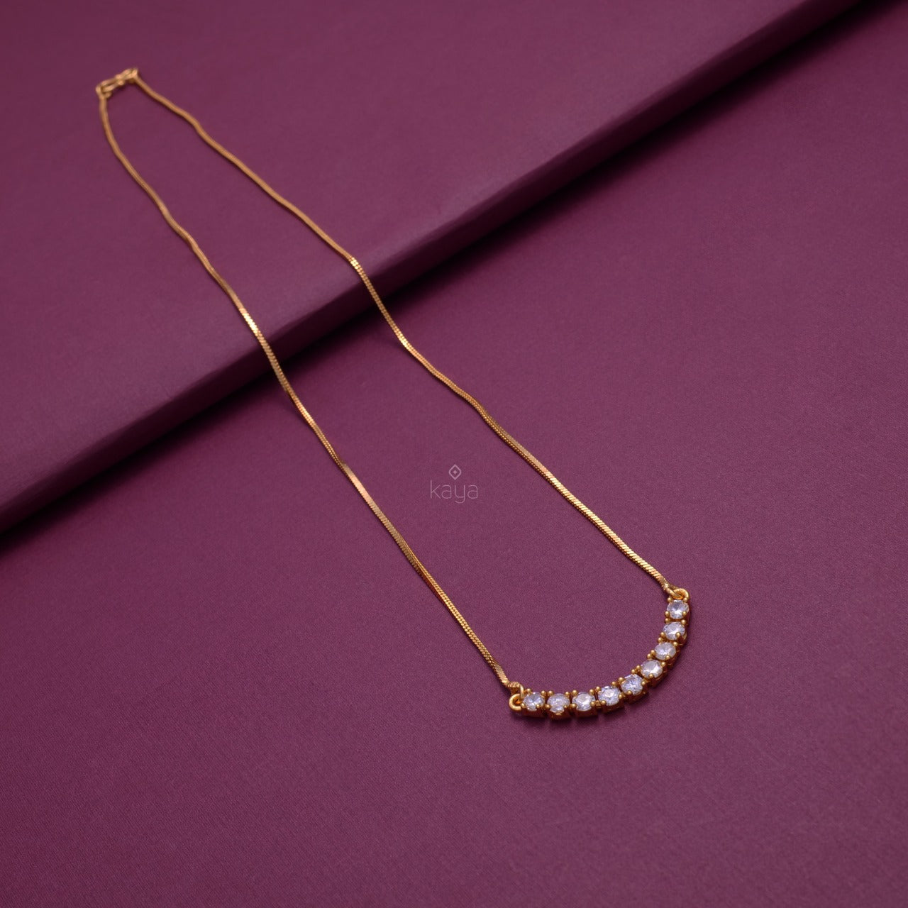Simple pendant Necklace - PE100154