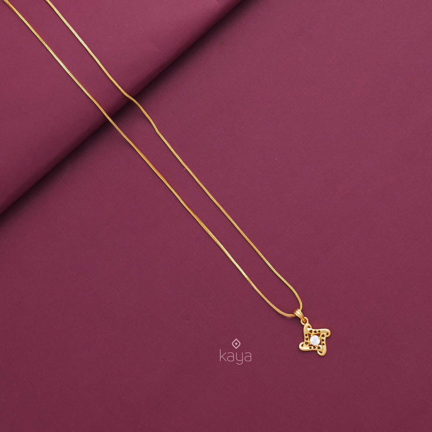 Simple pendant Necklace - SG100290